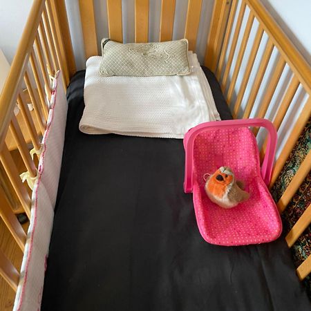 Morden Flat Close To Dlr Station With Free Parking Лондон Екстериор снимка